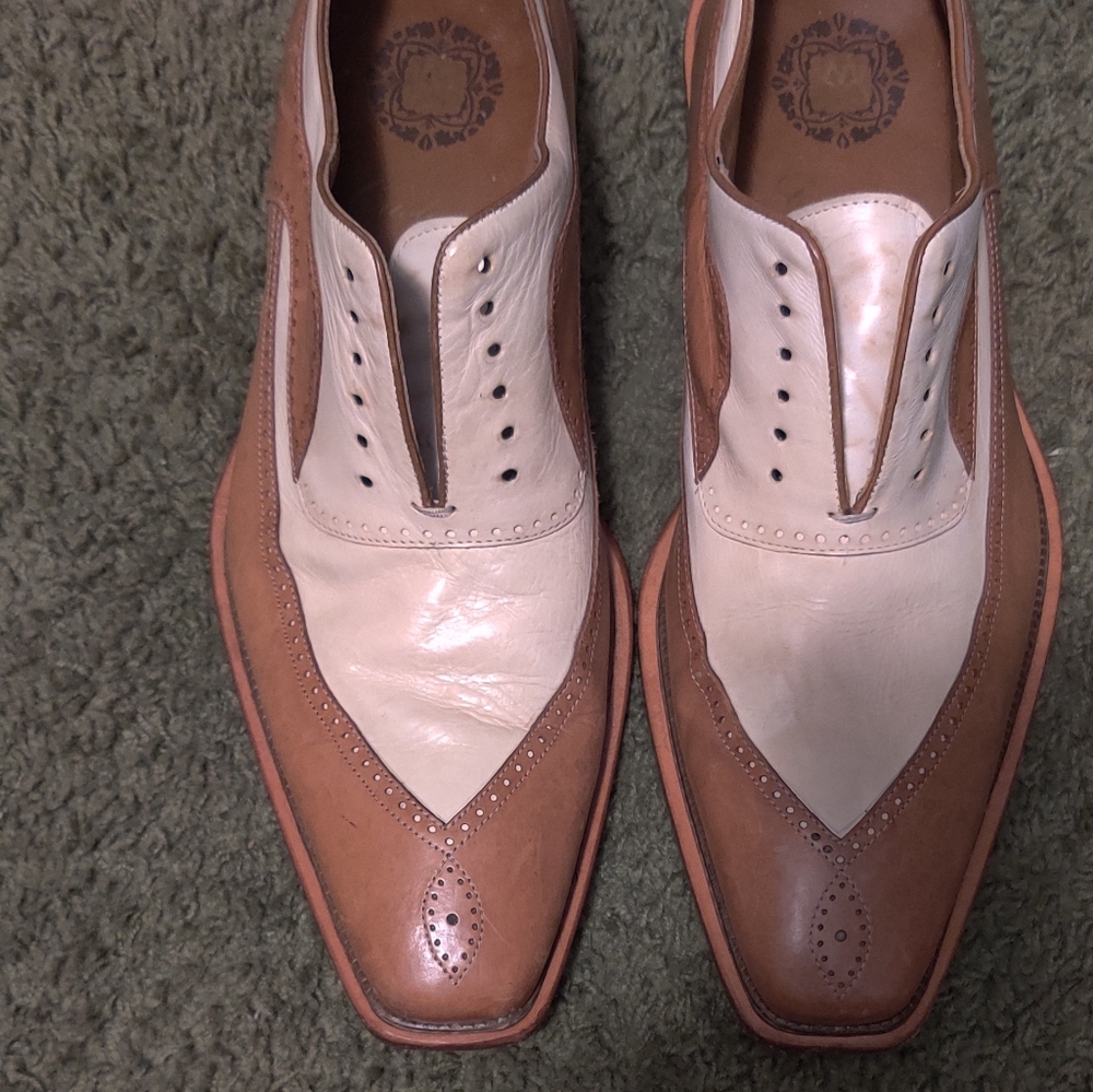 Shoes - Picture 3 of 3